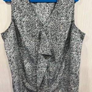 Sleeveless Blouse
